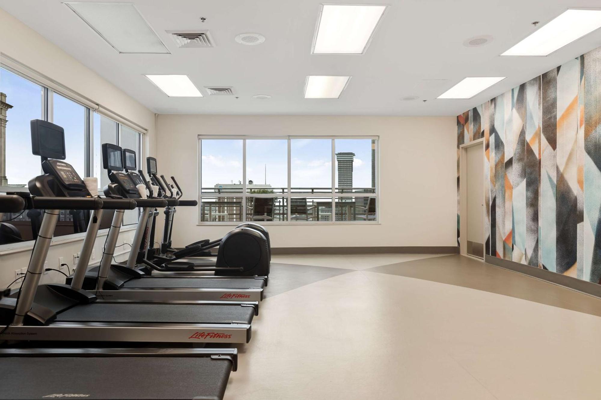 Hilton Garden Inn New Orleans French Quarter/Cbd Экстерьер фото