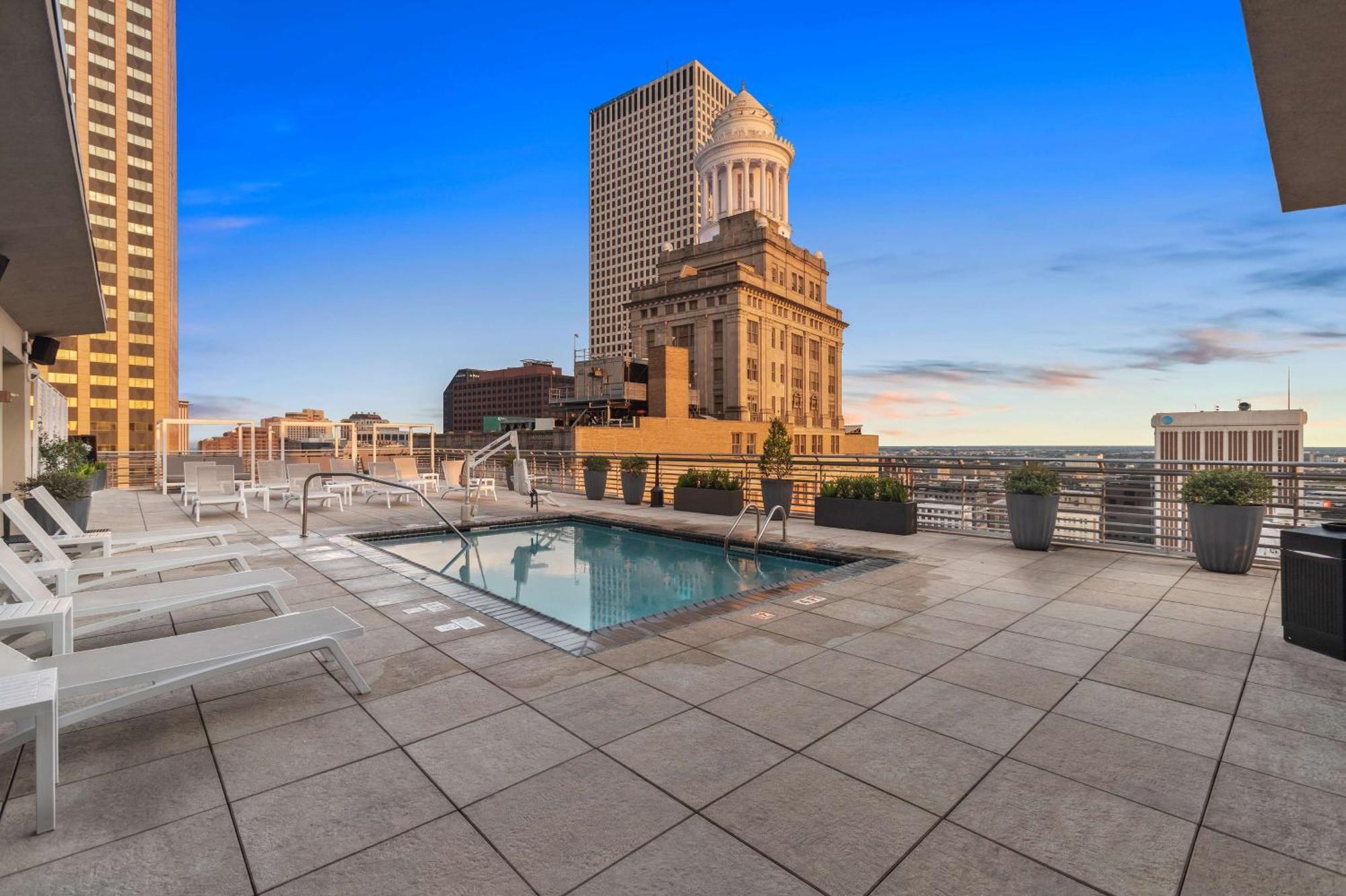Hilton Garden Inn New Orleans French Quarter/Cbd Экстерьер фото