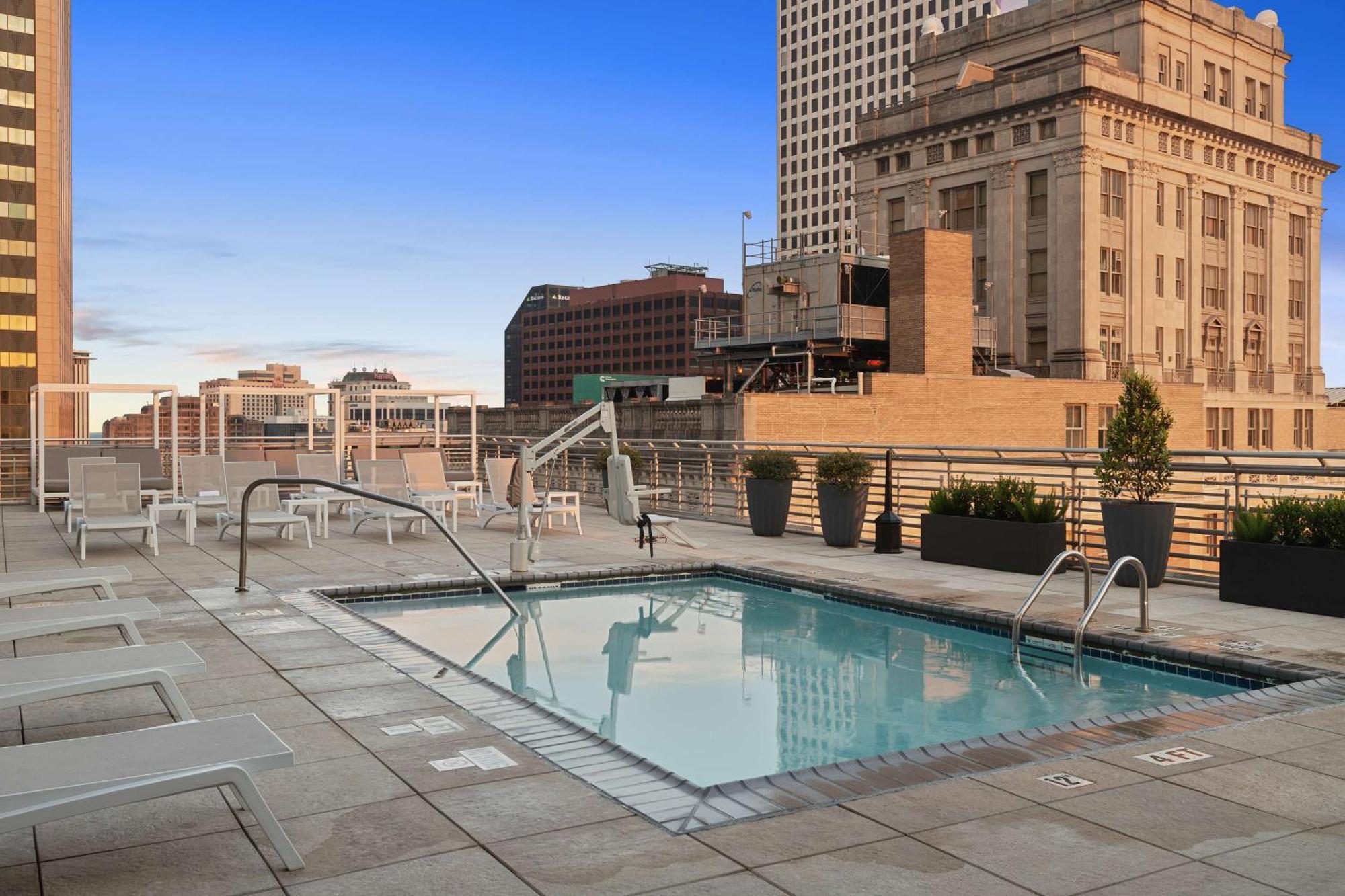 Hilton Garden Inn New Orleans French Quarter/Cbd Экстерьер фото